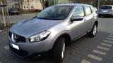 Nissan Qashqai 1.6 Acenta Acenta - Nissan Qashqai mit Benzin-Antrieb: Limousine, 1.6