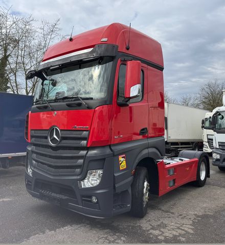 Mercedes-Benz Actros 1843