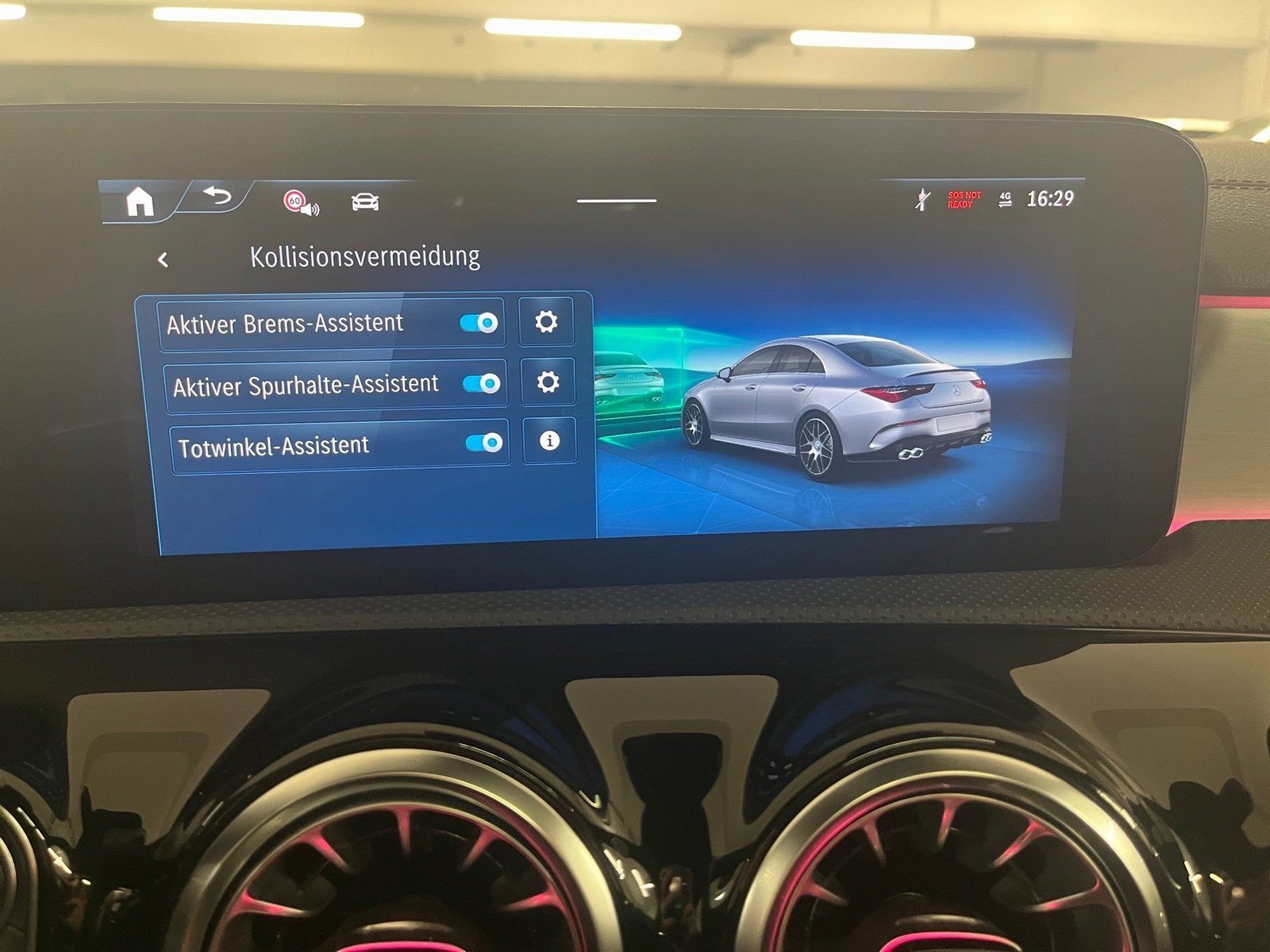 Fahrzeugabbildung Mercedes-Benz CLA 35 AMG 4M +*Pano*HUD*MuBeam*Distro*AHK*360°*