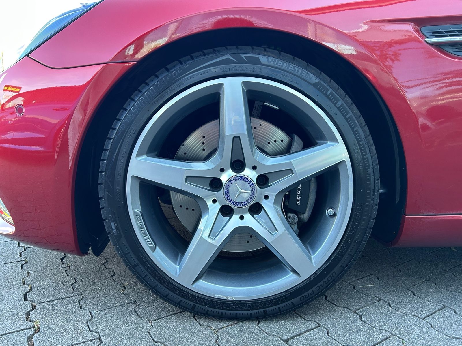 Fahrzeugabbildung Mercedes-Benz SLC 300 Roadster AMG Line KLIMA LED NAVI