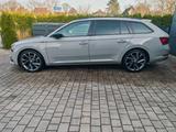 Skoda Superb 2.0 TDI SCR 140kW DSG SPORTLINE COMBI AHK - Skoda Superb von privat