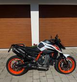 KTM 890 Duke R - KTM 890 DUKE R