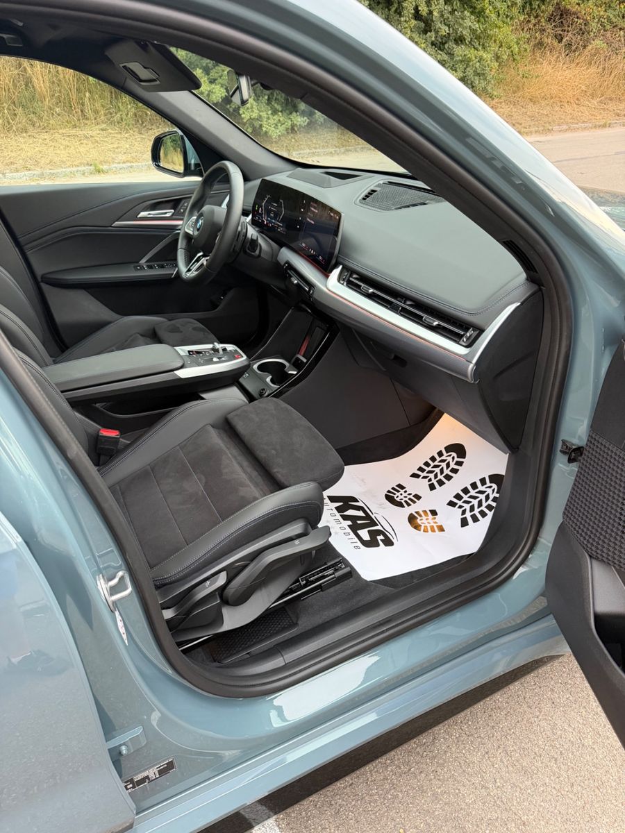 BMW X1 xDrive 23d M Sport/LED/360Kam/HUD/SHZ/CarPlay foto 19