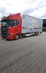 Scania R 410 geschlossen mit Heizung 2 PKW - Kühlkoffer