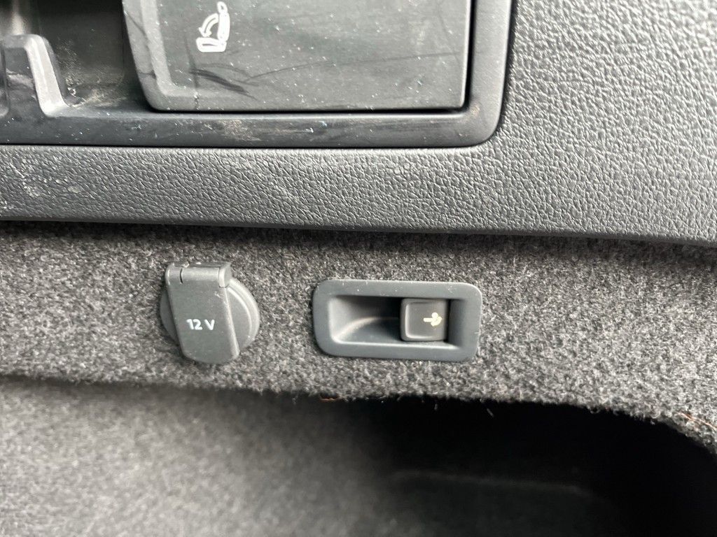 Volkswagen Passat Variant - Bild 12