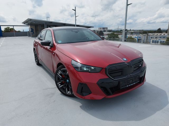BMW i5 M60 xDrive B&W/adaptFahrw/360°/Pano/AHK/NP125