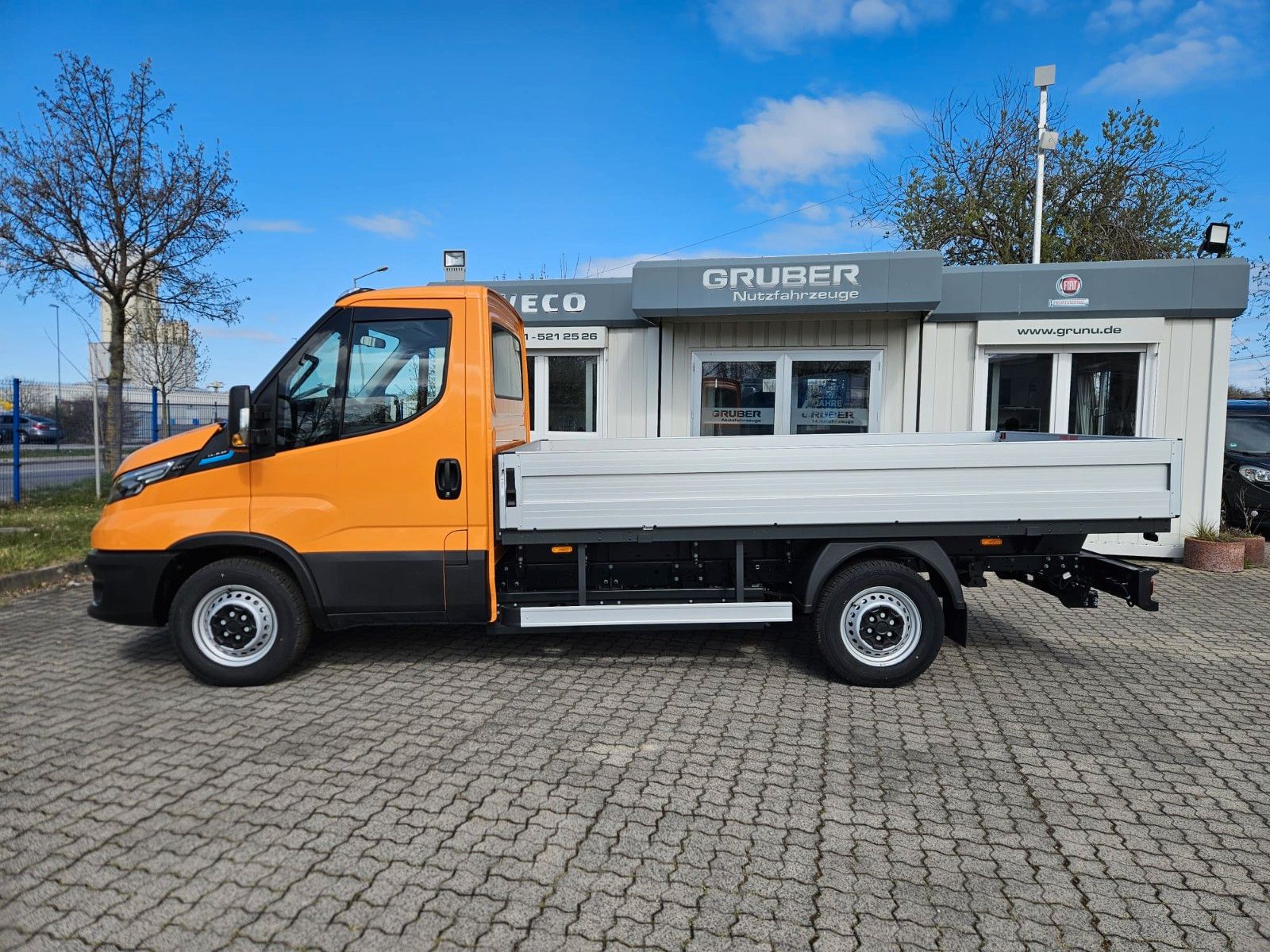 Fahrzeugabbildung Iveco eDaily 35S14E Pritsche