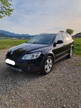Skoda Octavia 1.8 TSI 4x4 Scout Combi Scout - Skoda Octavia aus 2011: Scout
