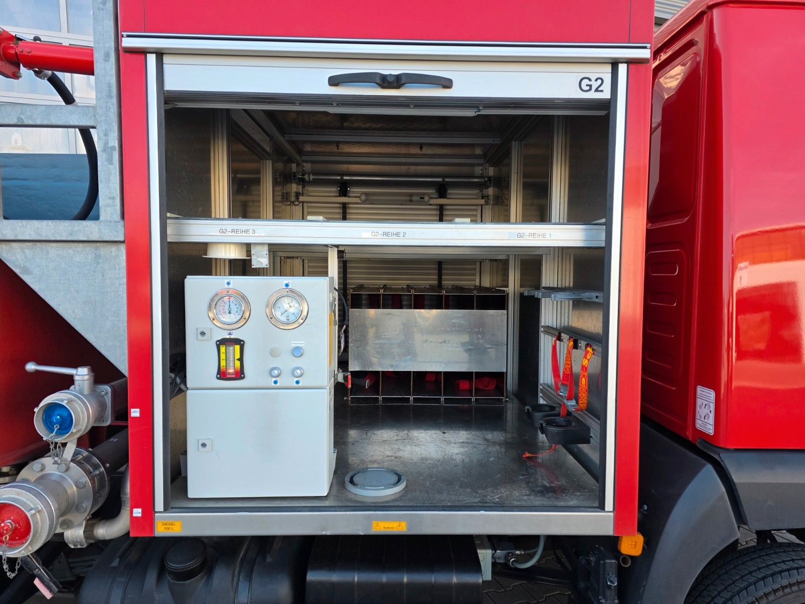 Fahrzeugabbildung MAN LE 8.150 Schaum 2.500 Liter Schmitz SLF 25/25