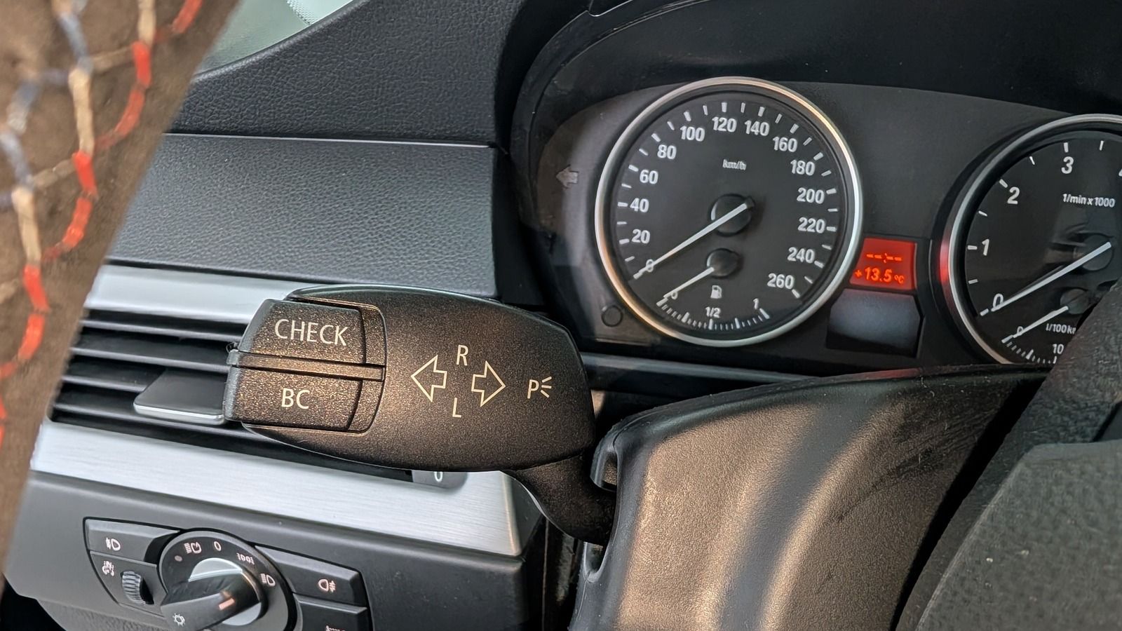 Fahrzeugabbildung BMW 523 i * Xenon * Leder * HUD *