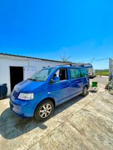 Volkswagen T5 Multivan (Mini Camper) - VW T5 Multivan Gebrauchtwagen in Stuttgart