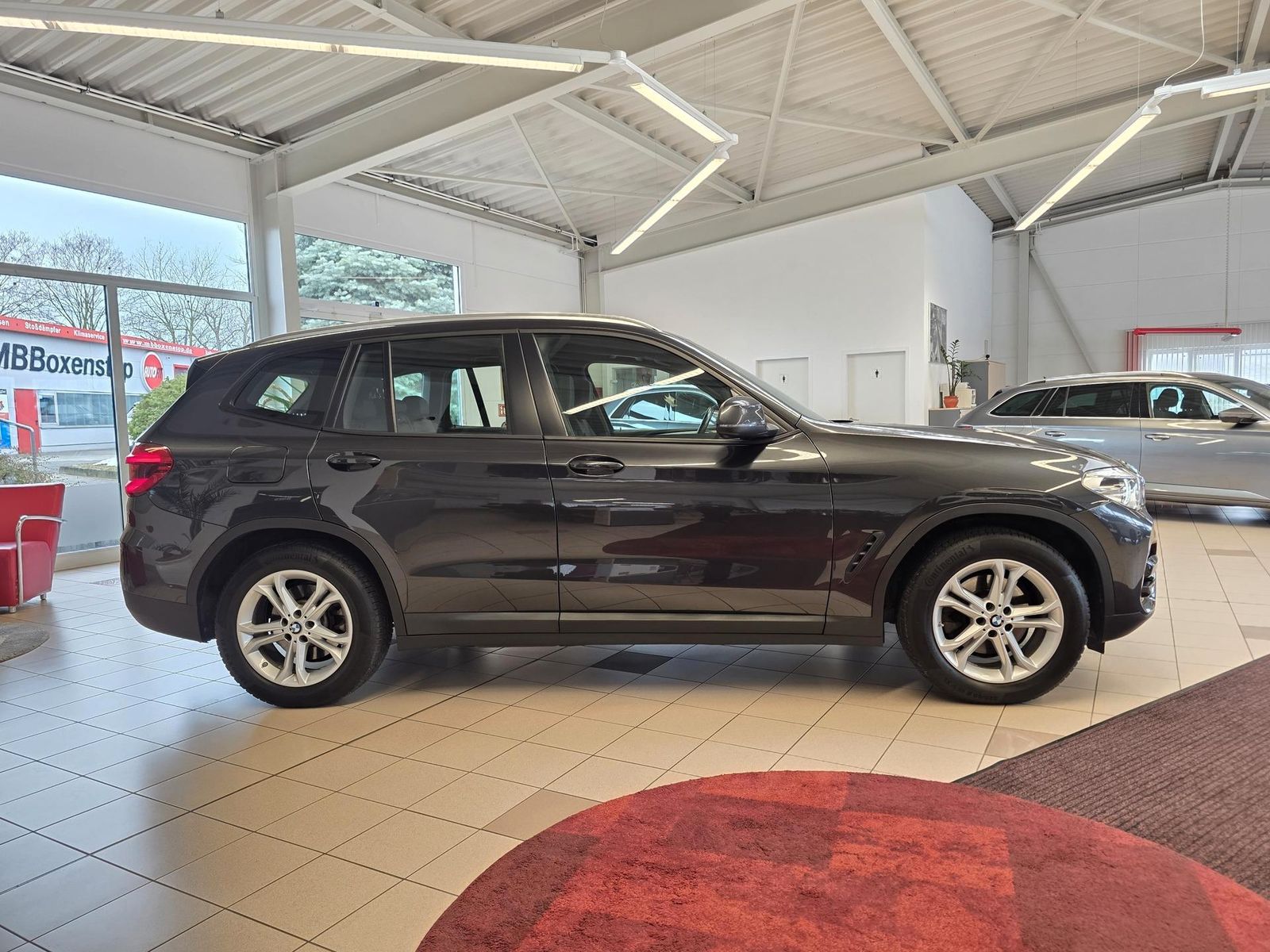 Fahrzeugabbildung BMW X3 xDrive20d/LED/Navi/HuD/Carplay/Keyless/AHK
