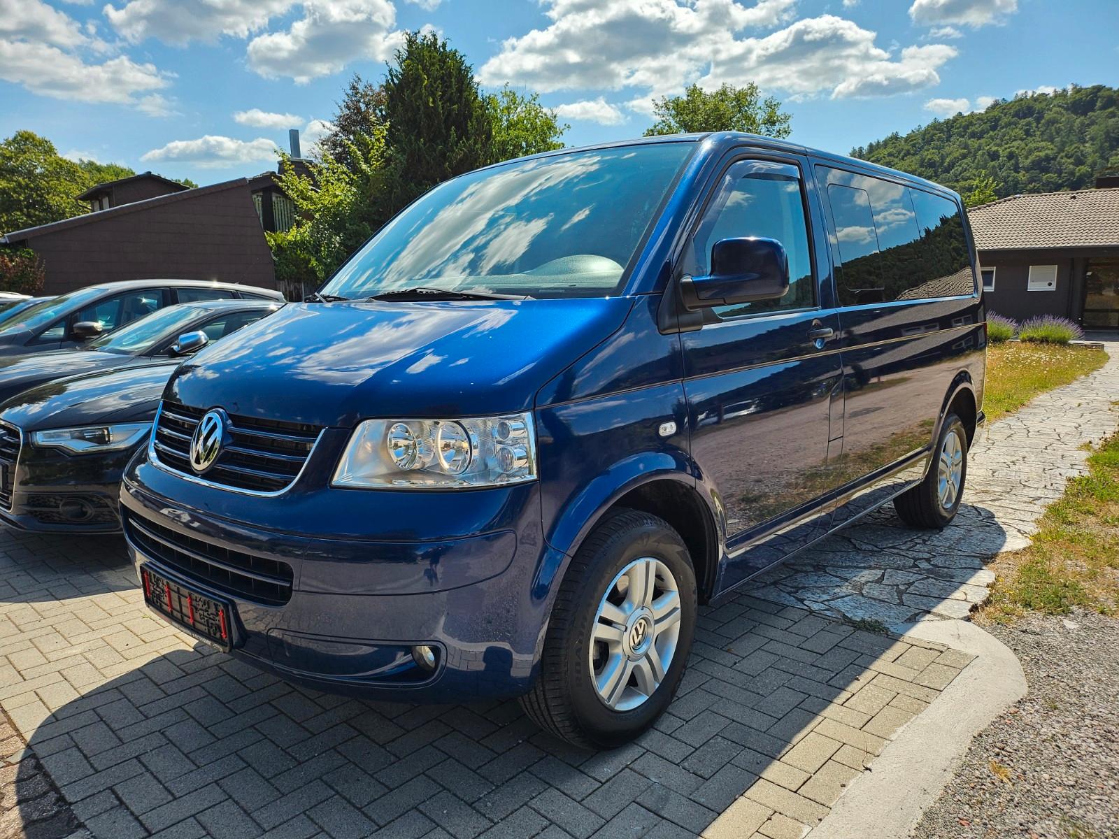 Volkswagen T5 Transporter Bus Multivan Startline