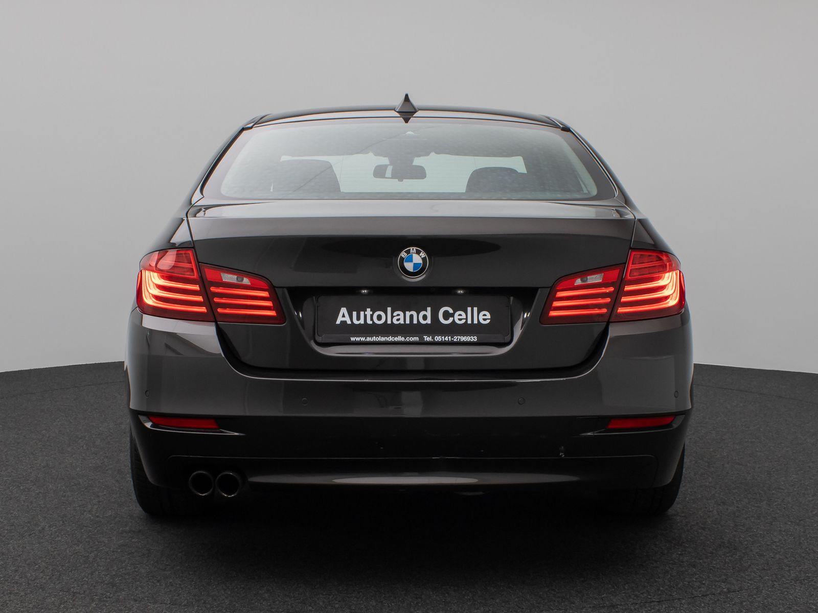 Fahrzeugabbildung BMW 520d Kamera Glasdach HUD HiFi Komfort Alarm AHK