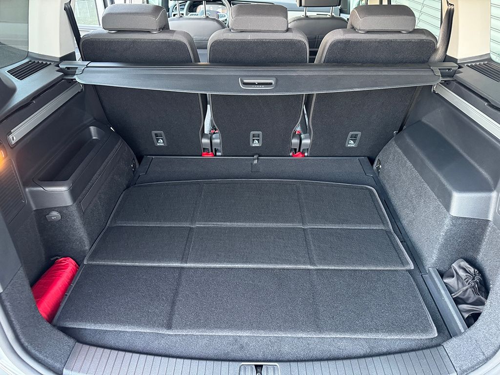 Touran 2.0 TDI "MOVE" *MATRIX*NAVI*KEYLESS*
