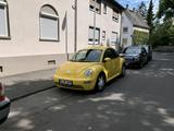 Volkswagen VW Beetle 1.6 Gelb - gebrauchte VW Beetle aus dem Jahr 2002