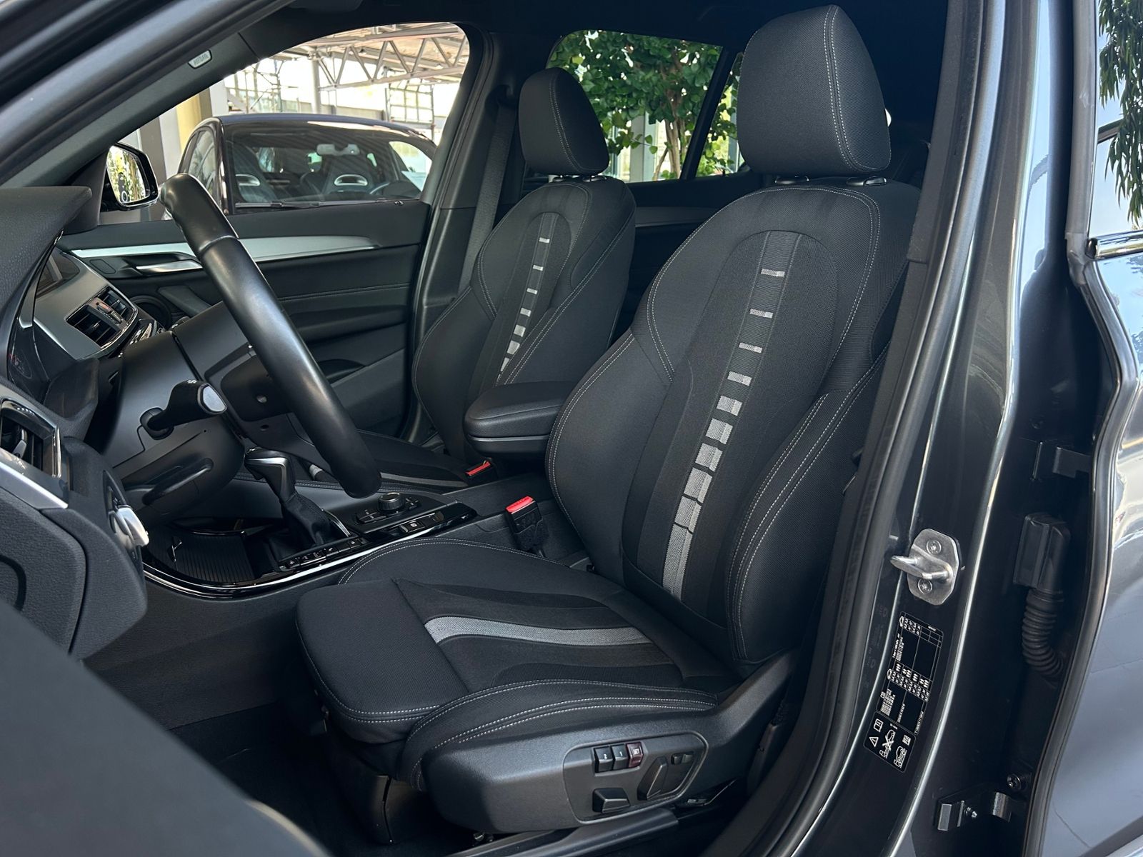 Fahrzeugabbildung BMW X1 xDrive 18 d Sport Line RFK LED ALU