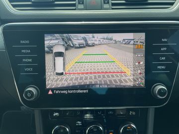 Skoda Superb Combi III 2.0 TDI DSG Ambition NAVI CAM