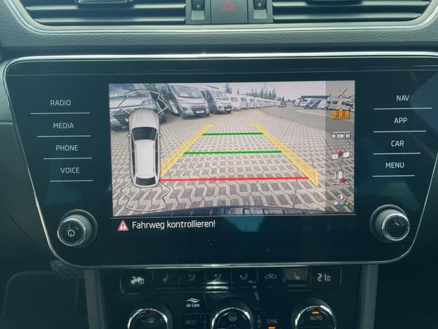 Skoda Superb Combi III 2.0 TDI DSG Ambition NAVI CAM