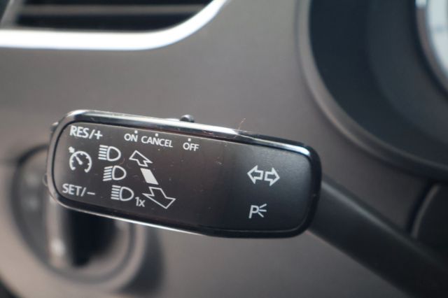 Skoda Octavia Combi Style Automatik LED Pano PDC