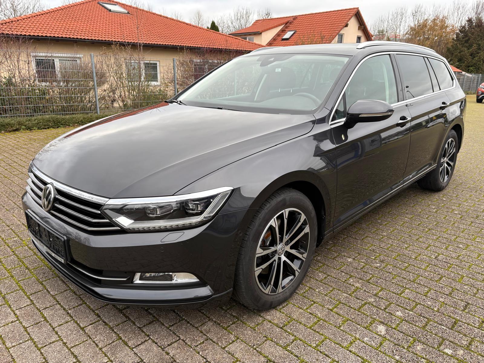 Volkswagen PASSAT 1.4 TSI VARIANT DSG LED AHK ACC KAMERA