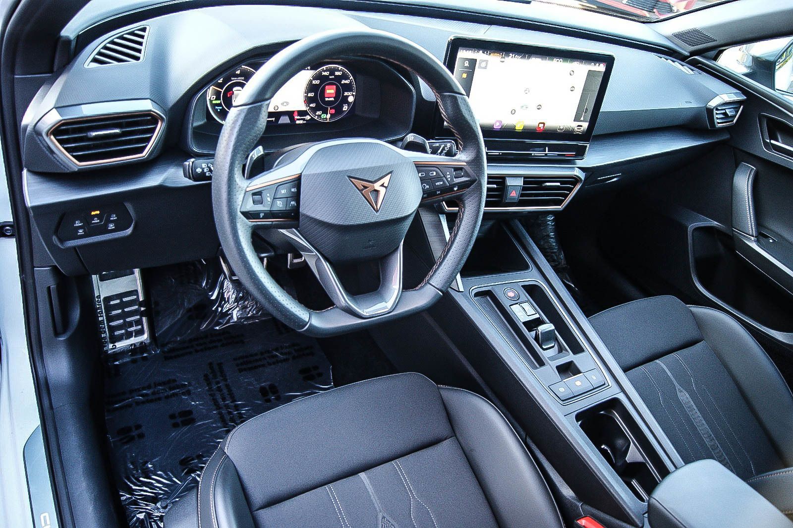 Fahrzeugabbildung CUPRA Leon Sportstourer e-HYBRID VIRTUAL ACC XL 1HAND