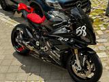 BMW S1000RR- Akra Anlage, Carbon Räder, Austin Endt.