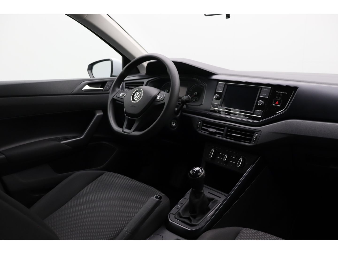 Fahrzeugabbildung Volkswagen Polo 1.0 VI Trendline Multifunktion SHZ