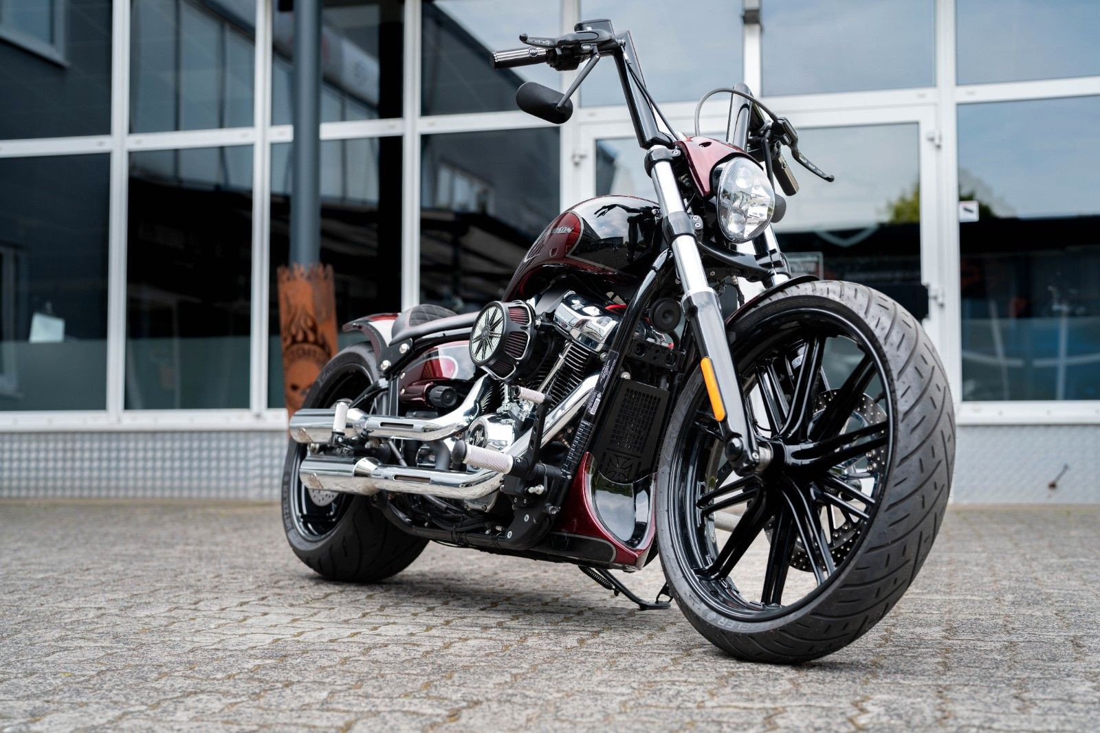 Fahrzeugabbildung Harley-Davidson FXBRS Breakout 114 - Jekill-Heckumbau-Kodlin Ape