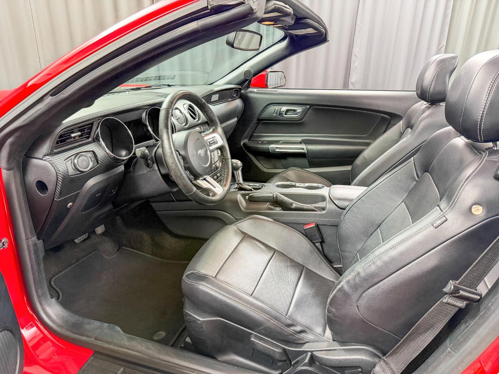 Ford Mustang 2016 Cabrio V6 3.7l, Leder, UNFALLFREI,