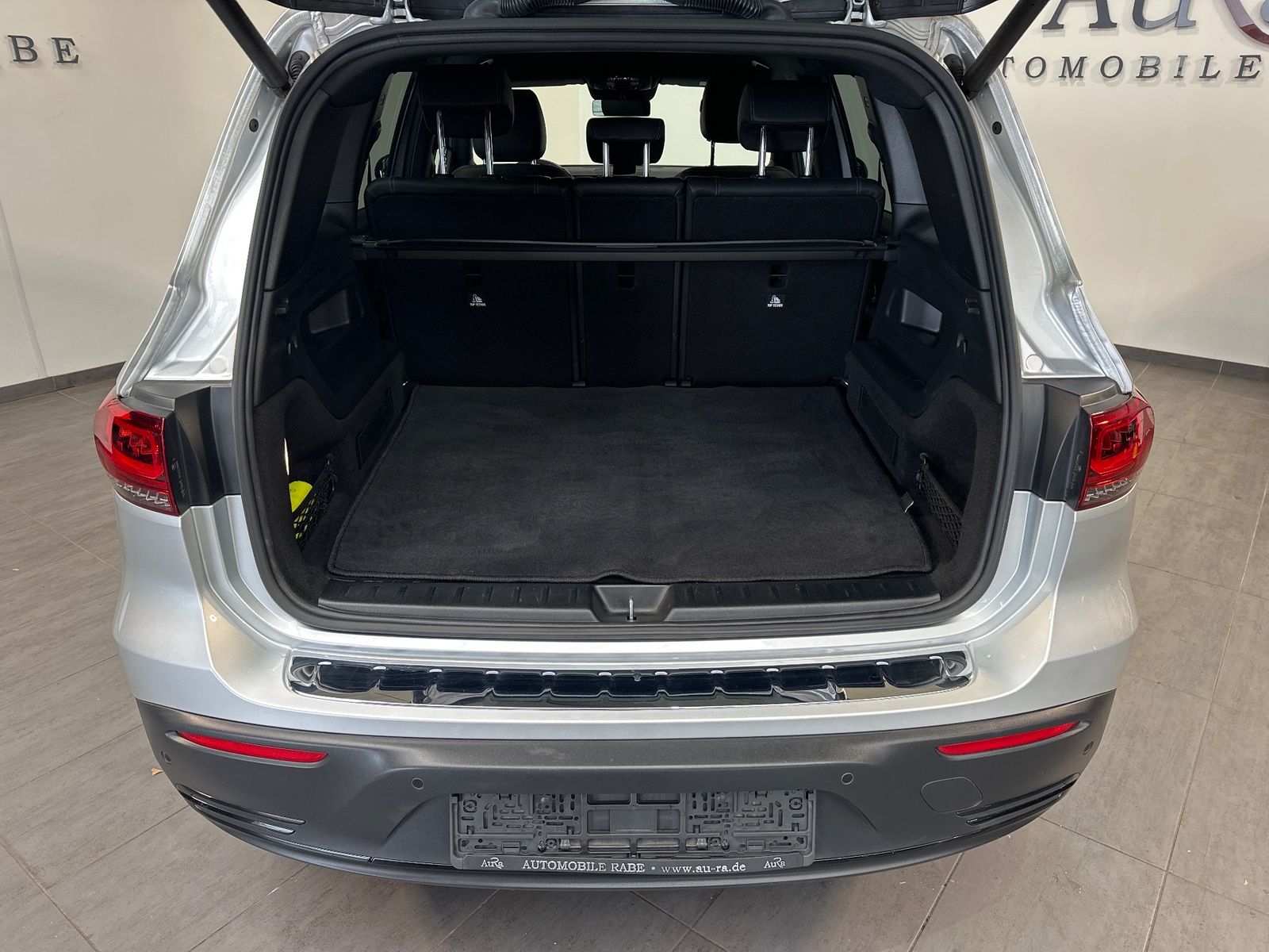 Fahrzeugabbildung Mercedes-Benz EQB 250 Progressive NAV+LED+KAM+KEYLESS