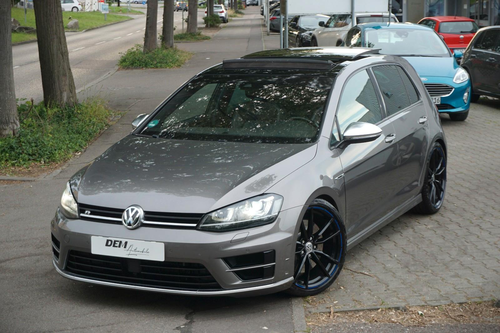Volkswagen Golf VII Lim. R 4Motion / Pano. / ACC / Leder /