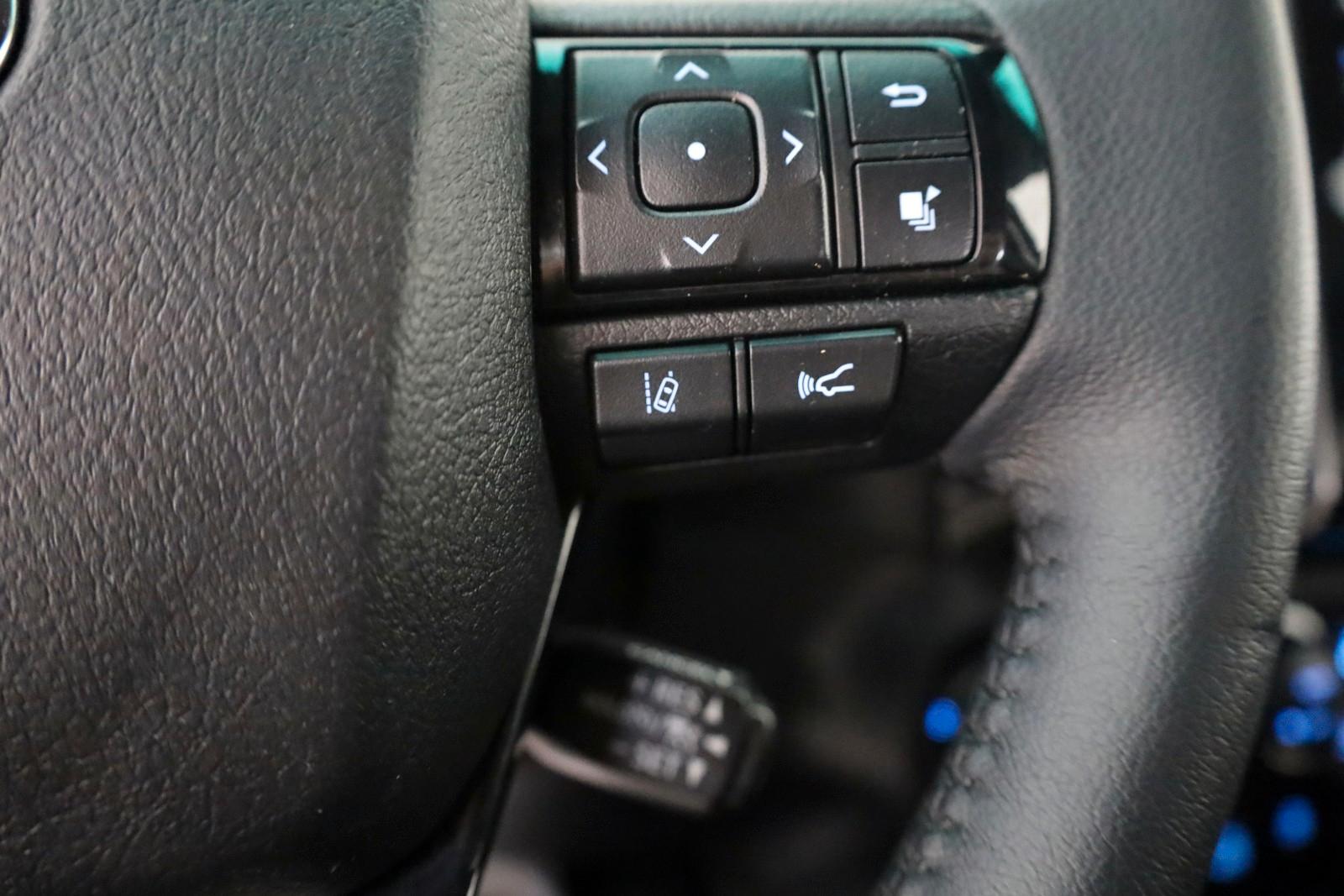 Toyota Hilux 2.8 D-4D Invincible,4x4,ACC,SR+Allterrain