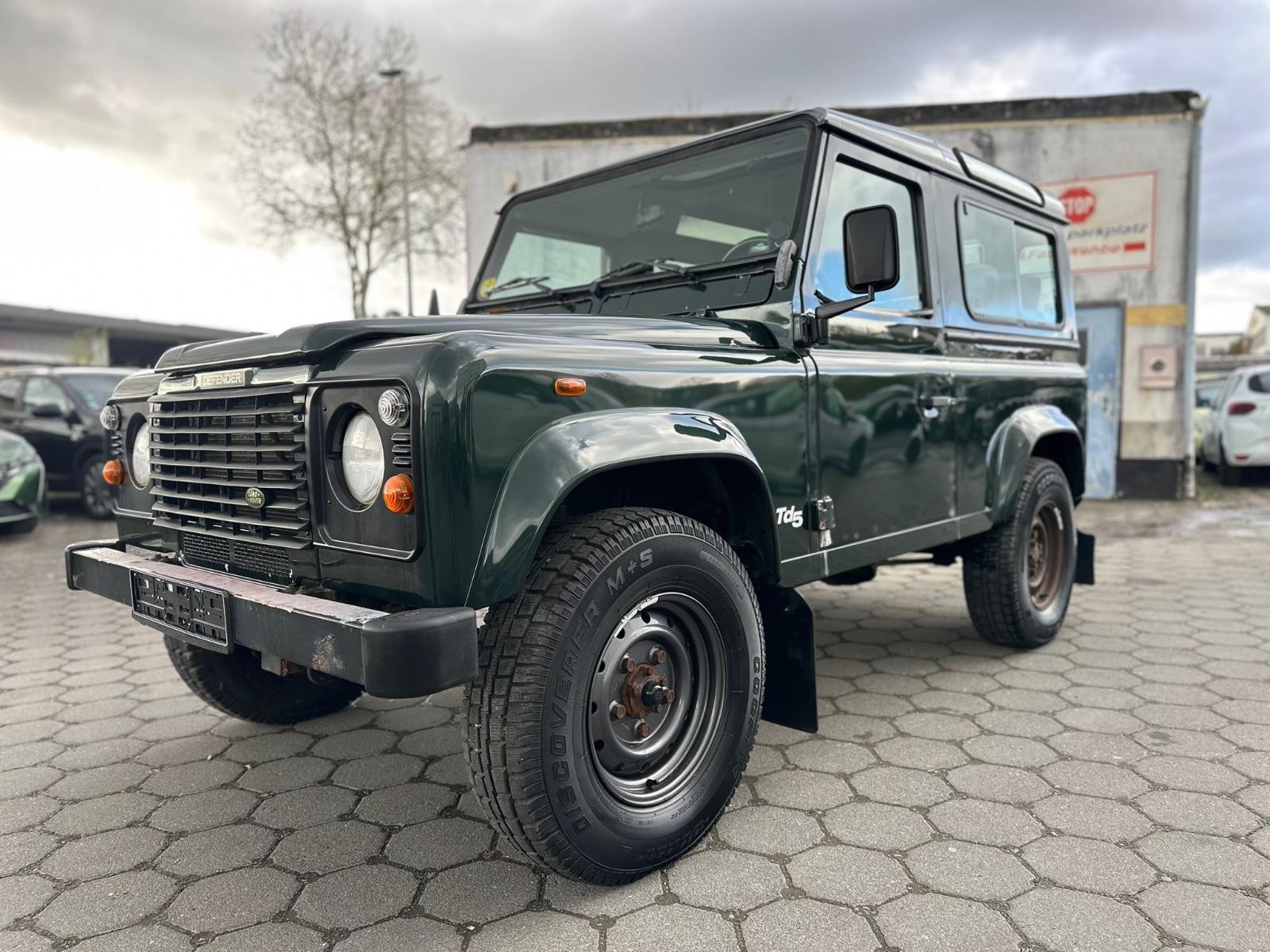 Land Rover Defender 90 TD 5 Station Wagon