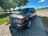 Mercedes-Benz 300 TD (W124)  OM603 6-Zyli... - Mercedes-Benz 300 mit Diesel-Antrieb: Kombi