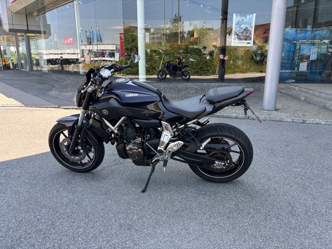 Fahrzeugabbildung Yamaha MT 07 Shark Auspuff kurzer Kennzeichenhalter