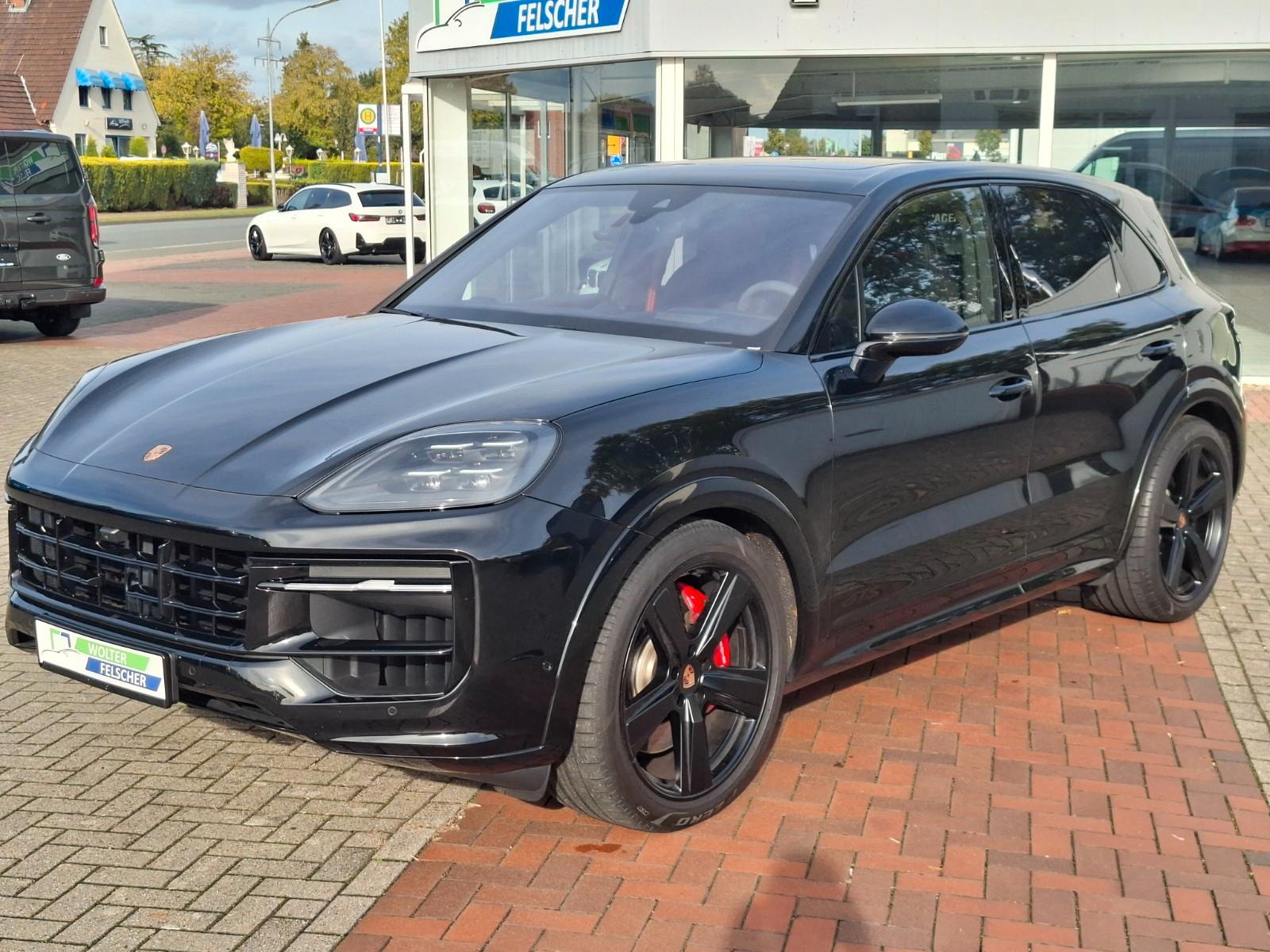 Porsche Cayenne GTS  Vierradlenkung BOSE