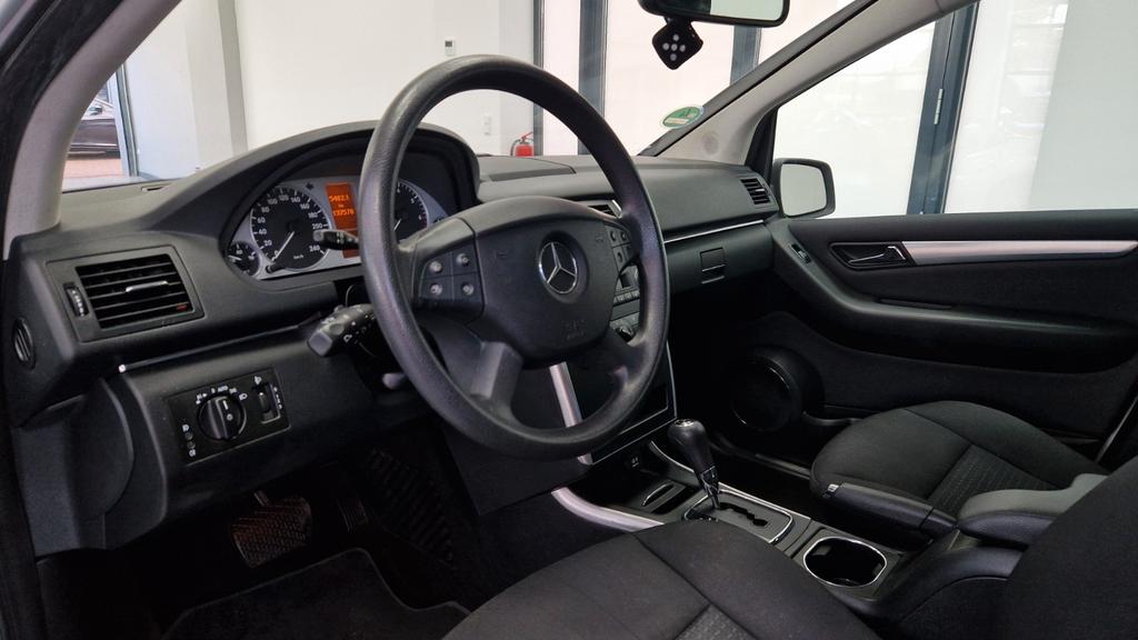 Mercedes-Benz B 160