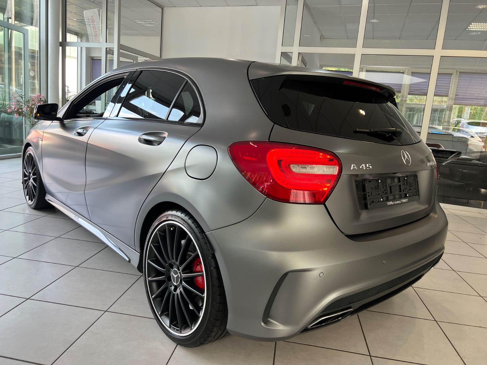 Fahrzeugabbildung Mercedes-Benz A 45 AMG 4Matic*MATT-GRAU*PERFORMANCE SITZE&AUSP