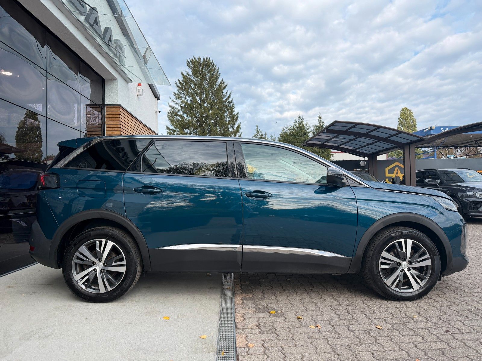 PEUGEOT 5008 5008 Allure 7-Sitzer/1-HAND/CAM/MwSt/SHZ – Ansicht 7