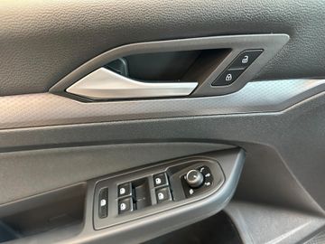 MYAUTOCENTER – Gebraucht- und Jahreswagen mit Werkstattservice in Pfaffenhofen Volkswagen Golf VIII Variant *Parkass.*LED*Virtuel*AHK*