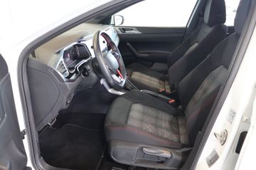 Volkswagen Polo VI 2.0 TSI GTI MATRIX+LANE+CARPLAY