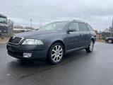 Skoda Octavia Combi Laurin & Klement - Skoda Octavia aus 2009 mit Diesel-Antrieb