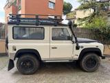 Land Rover LAND ROVER Defender 90 2.5 TD5 SW 6 POSTI - Land Rover Defender aus 2001
