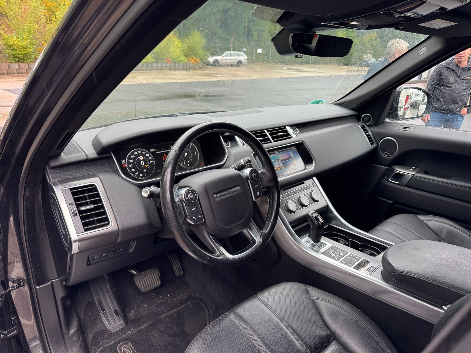 Fahrzeugabbildung Land Rover Range Rover Sport SDV6 SE AHK STNDHZ XEN NAV SHZ