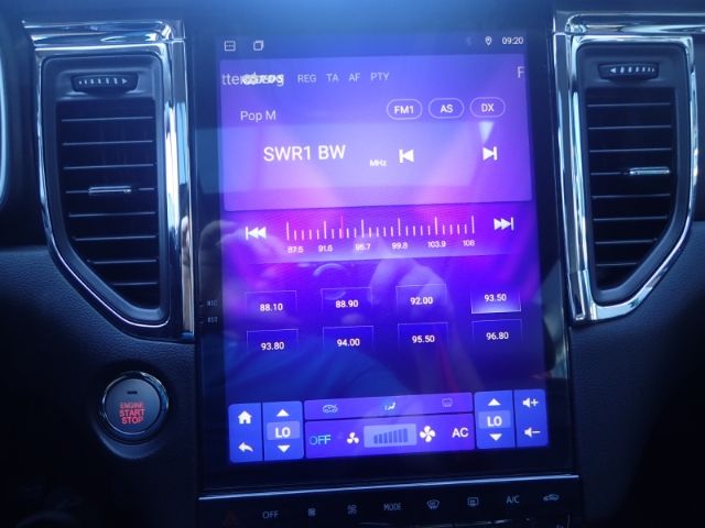 Fahrzeugabbildung SWM G05 Pro El. Panodach Leder digitales Cockpit App