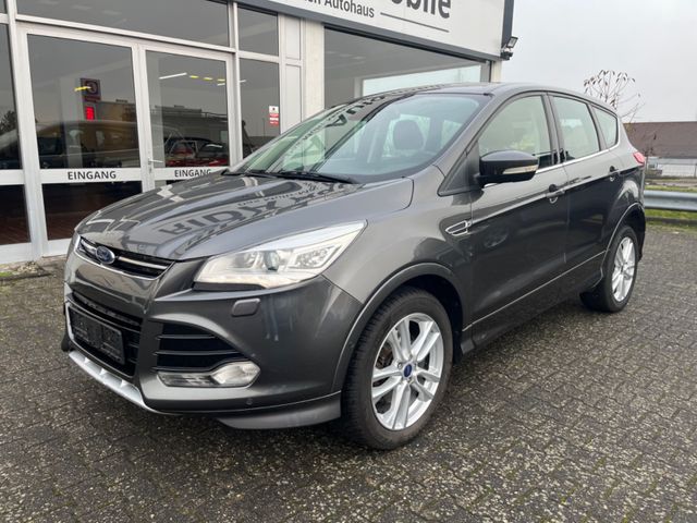 Ford Kuga Individual Aut 4x4 Leder Panorama Navi AHK