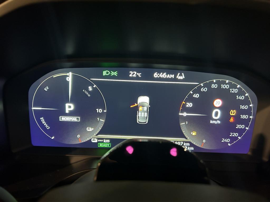 Mitsubishi Outlander Plug-in Hybrid TOP + Luxury Paket PANO