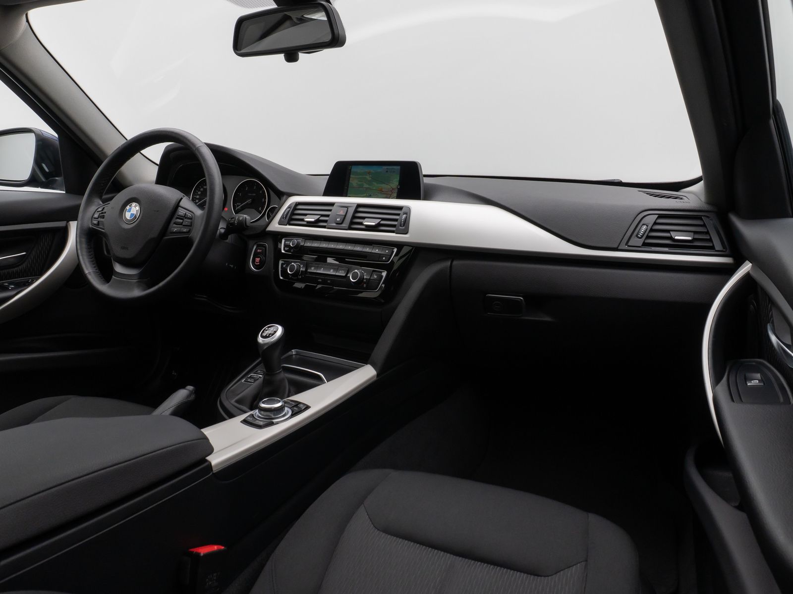 Fahrzeugabbildung BMW 320d xD Advantage Panorama Lordos AHK PDChint.