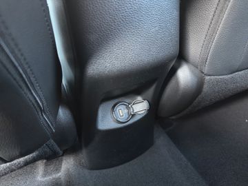 Kia Stonic 1.0T 120 Platinum Navi Klima Sitzheizung